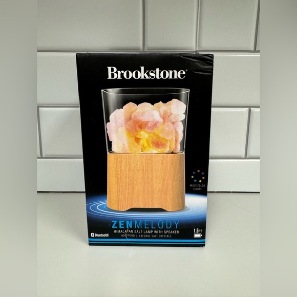 Brookstone Himalayan salt lamp speaker - Picture 1 of 5